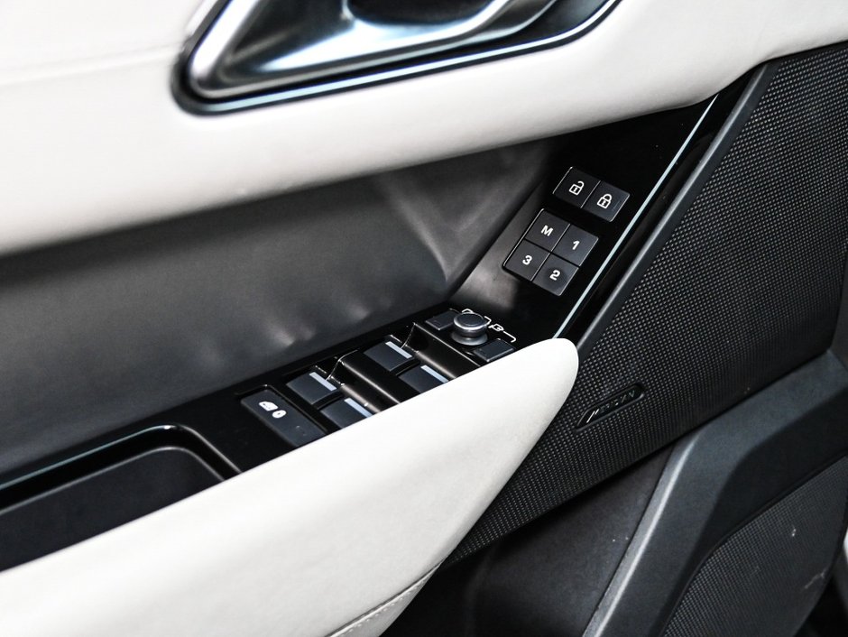 2022 Land Rover Range Rover Velar R-Dynamic S-9