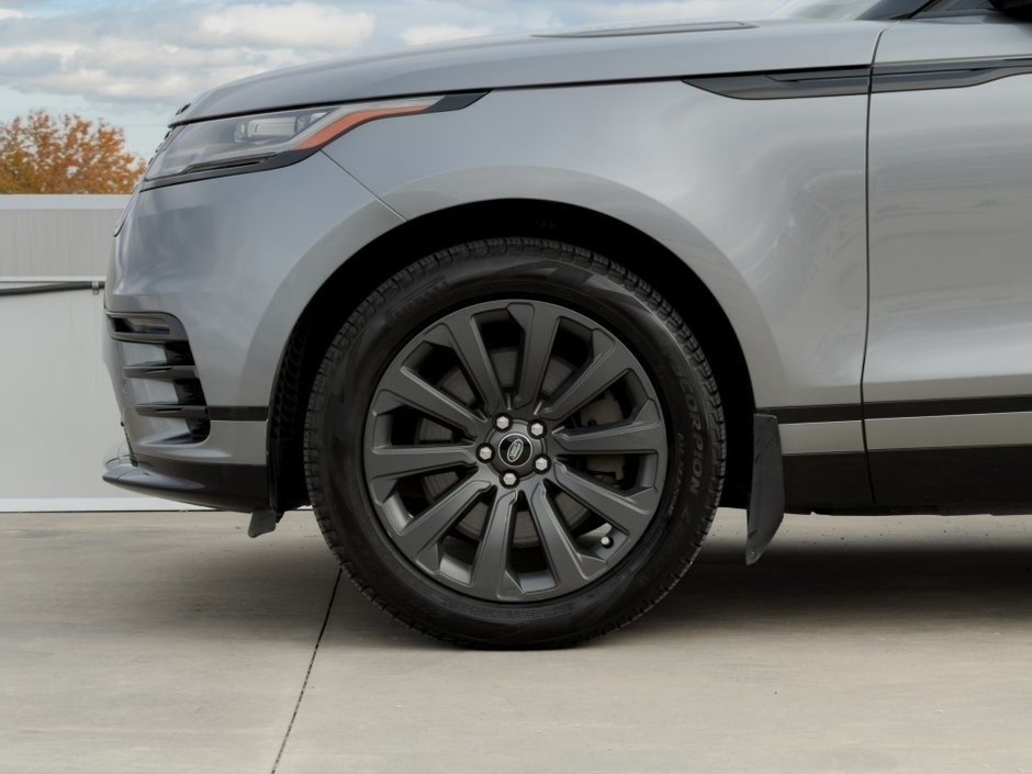 Land Rover Range Rover Velar R-Dynamic S 2023-7
