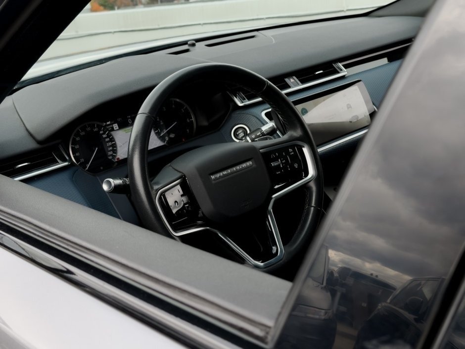 Land Rover Range Rover Velar R-Dynamic S 2023-26