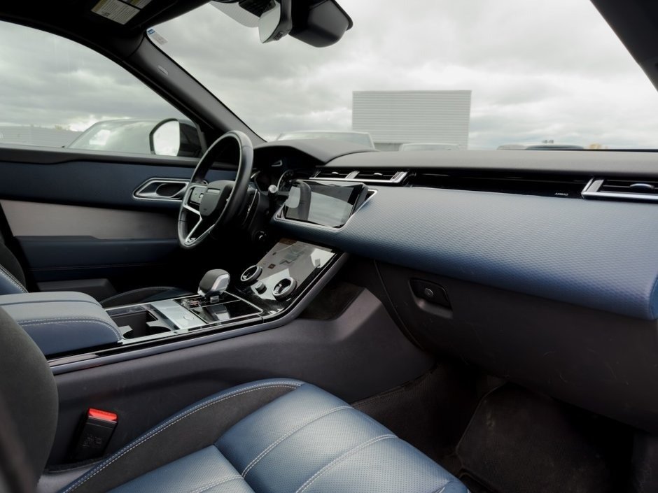 Land Rover Range Rover Velar R-Dynamic S 2023-23