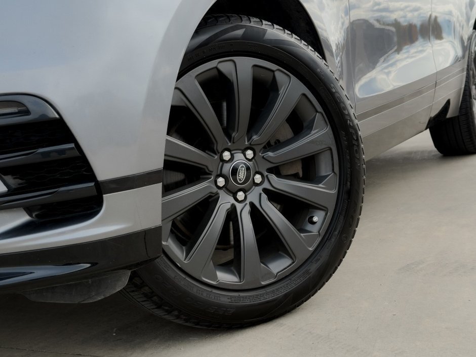 Land Rover Range Rover Velar R-Dynamic S 2023-34