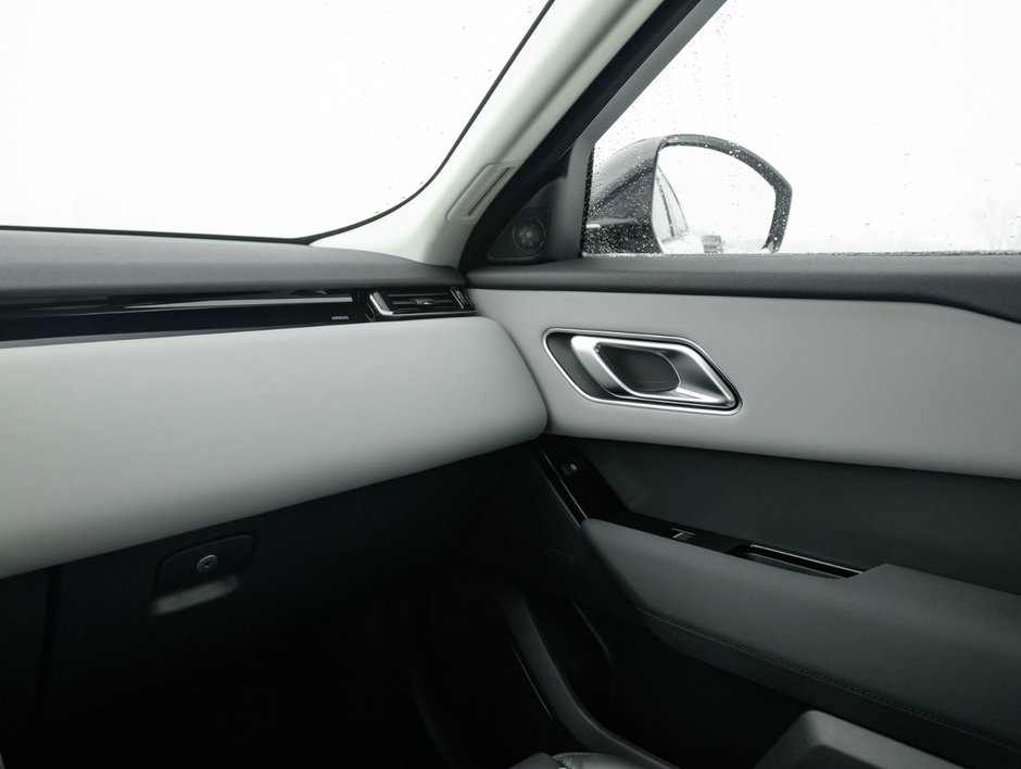 Land Rover Range Rover Velar Dynamic SE 2025-18