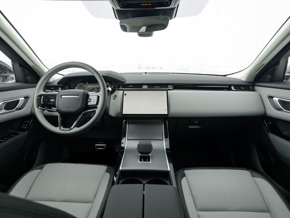 Land Rover Range Rover Velar Dynamic SE 2025-4