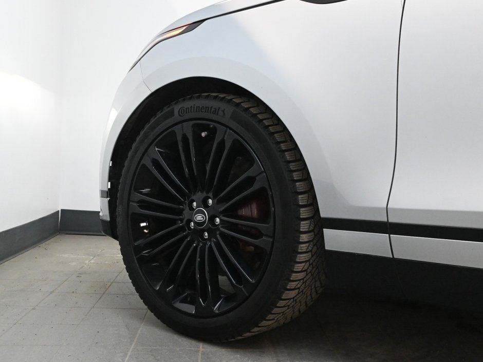 2025 Land Rover Range Rover Velar Dynamic SE-27