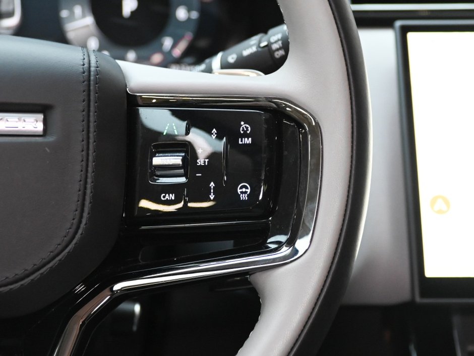 2025 Land Rover Range Rover Velar Dynamic SE-17