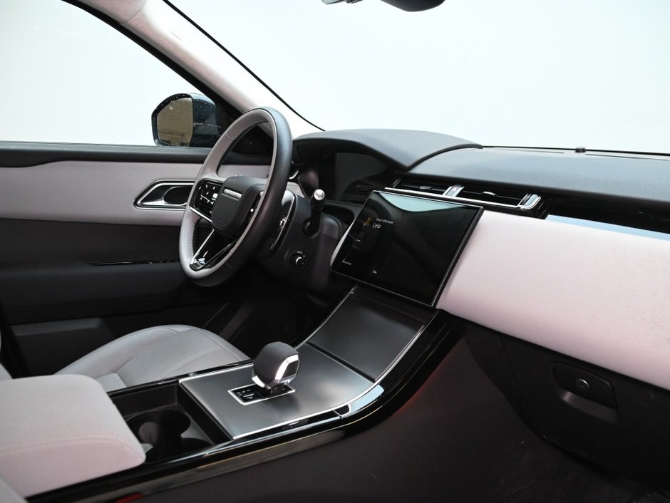Land Rover Range Rover Velar Dynamic SE 2025-22