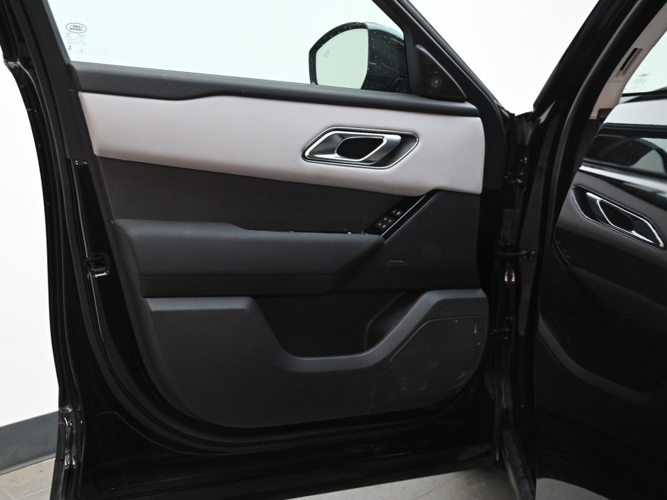 Land Rover Range Rover Velar Dynamic SE 2025-9