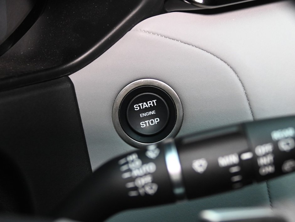 Land Rover Range Rover Velar Dynamic SE 2025-17