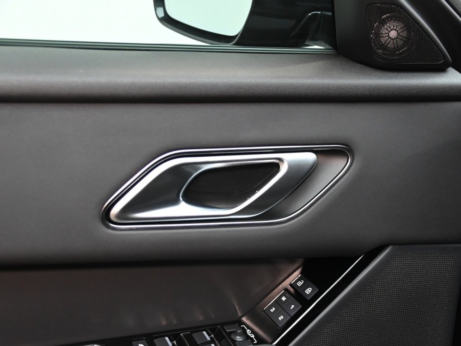 2025 Land Rover Range Rover Velar Dynamic SE-10
