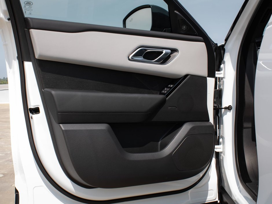 2026 Land Rover Range Rover Velar Dynamic SE-22
