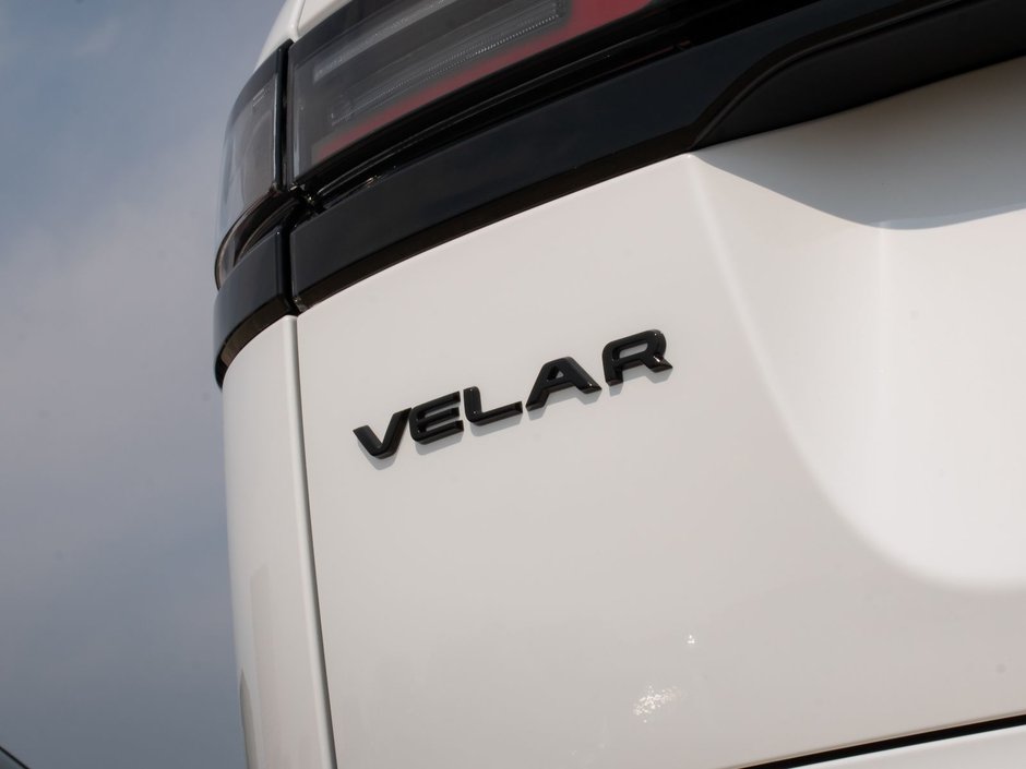 2026 Land Rover Range Rover Velar Dynamic SE-9