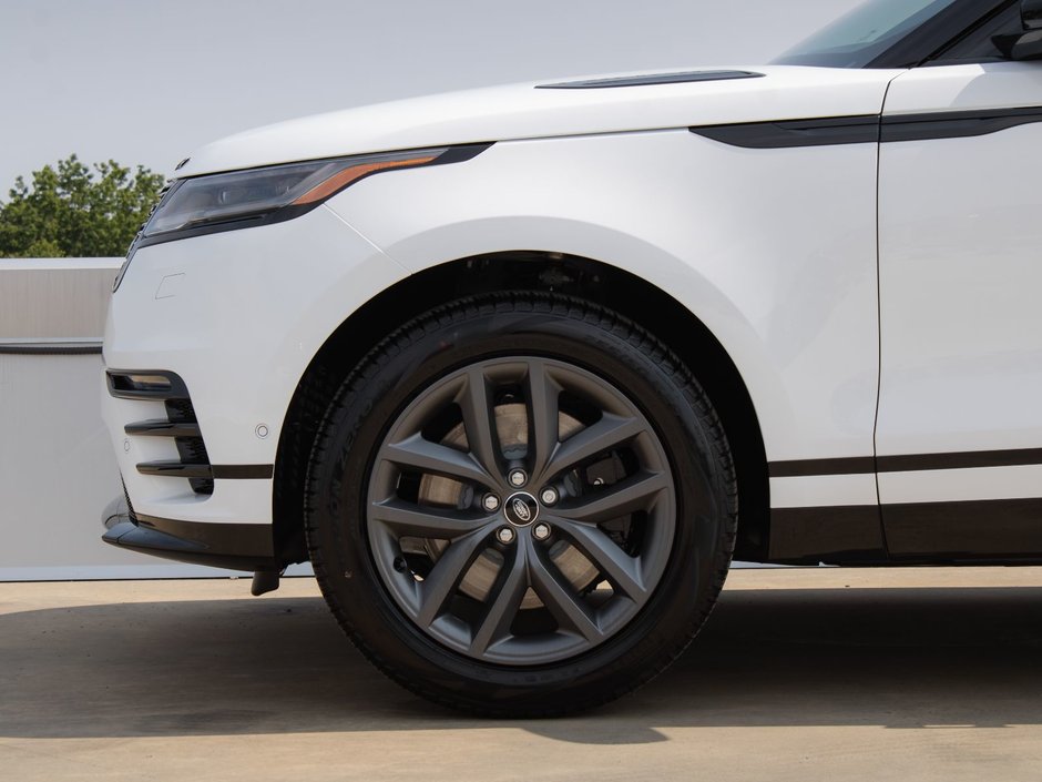 2026 Land Rover Range Rover Velar Dynamic SE-7