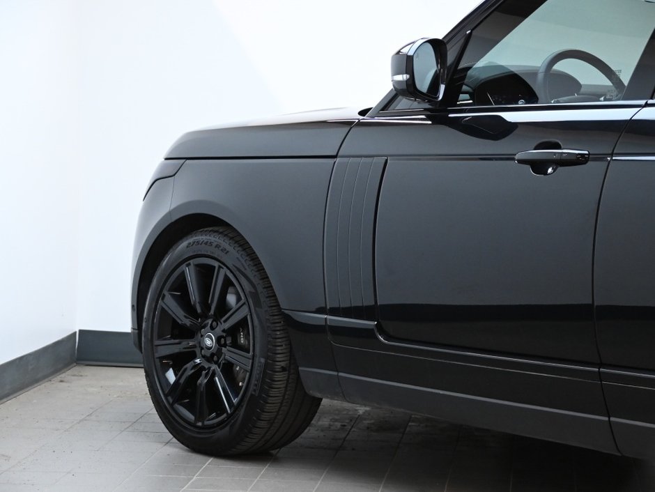 2020 Land Rover Range Rover HSE-30