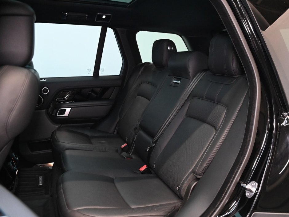 2020 Land Rover Range Rover HSE-2
