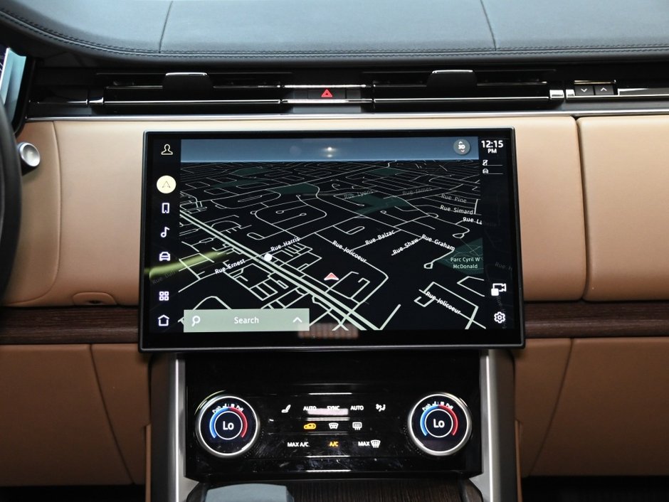2023 Land Rover Range Rover SE-18