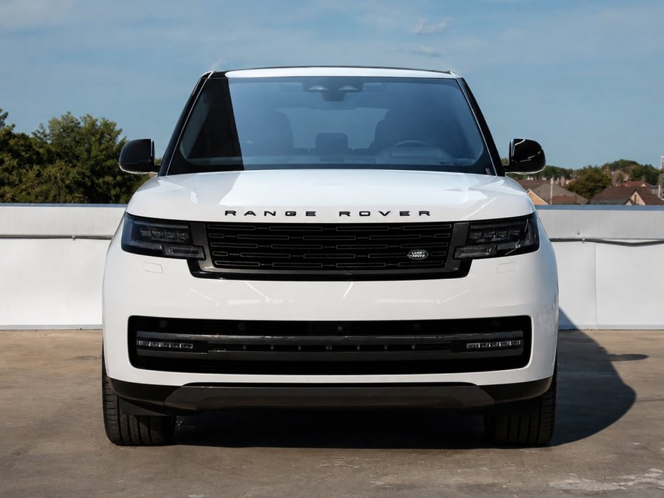 2023 Land Rover Range Rover SE-6