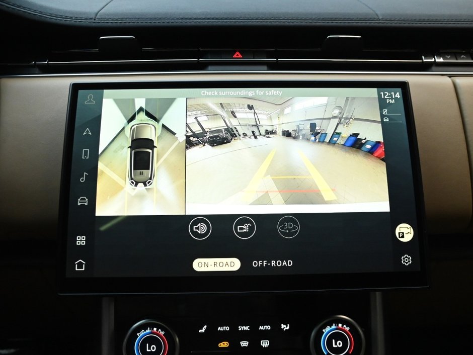 2023 Land Rover Range Rover SE-19