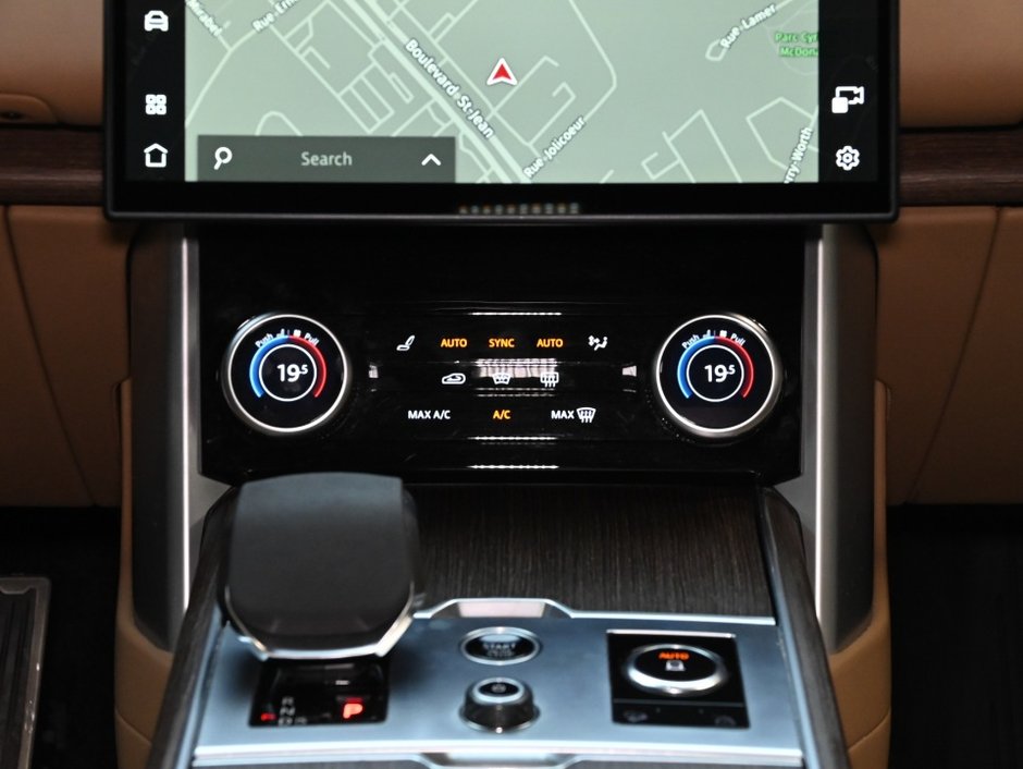 2023 Land Rover Range Rover SE-20