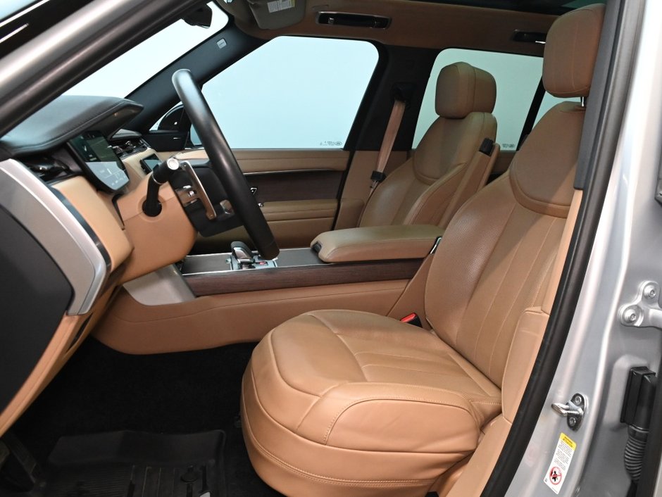 2023 Land Rover Range Rover SE-10
