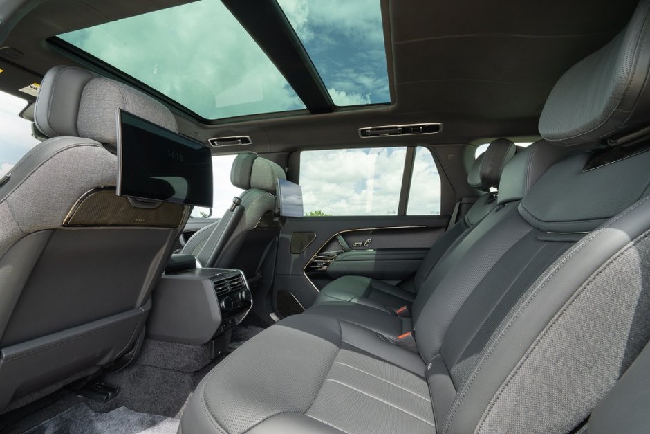 2023 Land Rover Range Rover SV-4