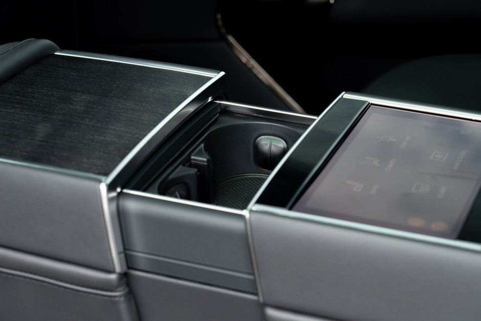 2023 Land Rover Range Rover SV-22