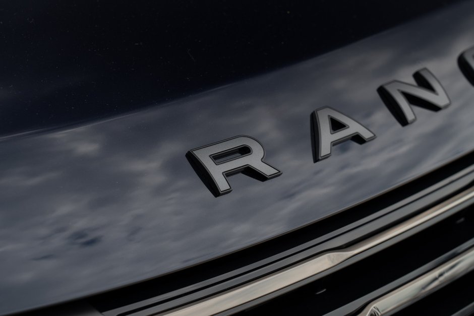 2023 Land Rover Range Rover SV-29