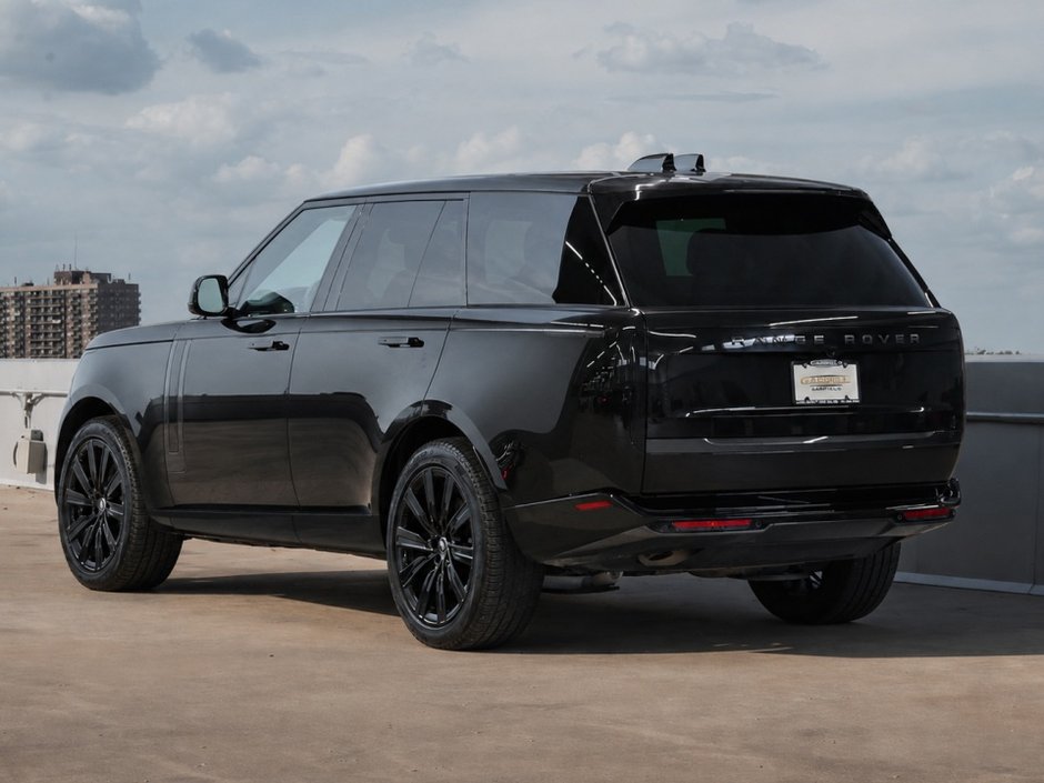 2025 Land Rover Range Rover SE-1