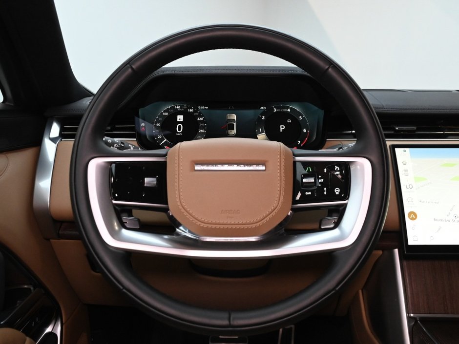 2025 Land Rover Range Rover SE-14