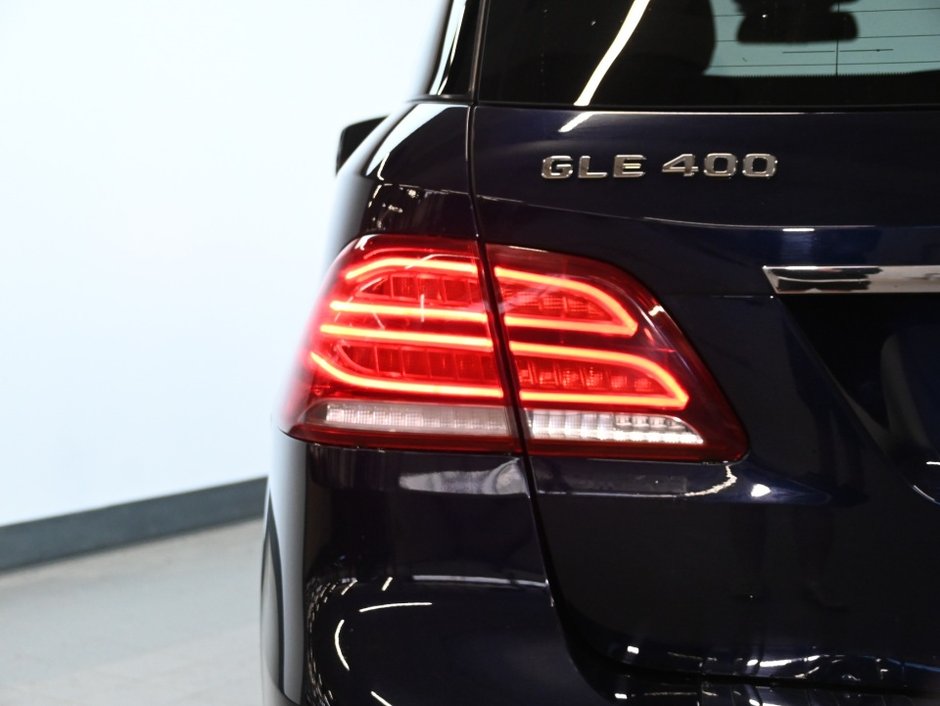 Mercedes-Benz GLE 400 2018-31