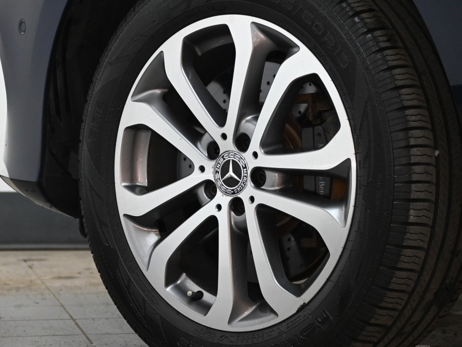 Mercedes-Benz GLE 400 2018-34