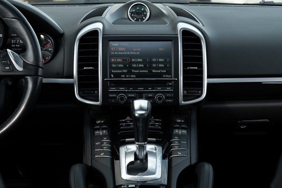 2013 Porsche Cayenne Diesel-11