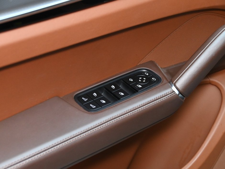 2022 Porsche Cayenne-10