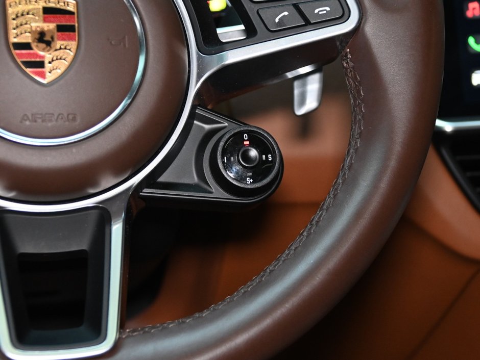 2022 Porsche Cayenne-19