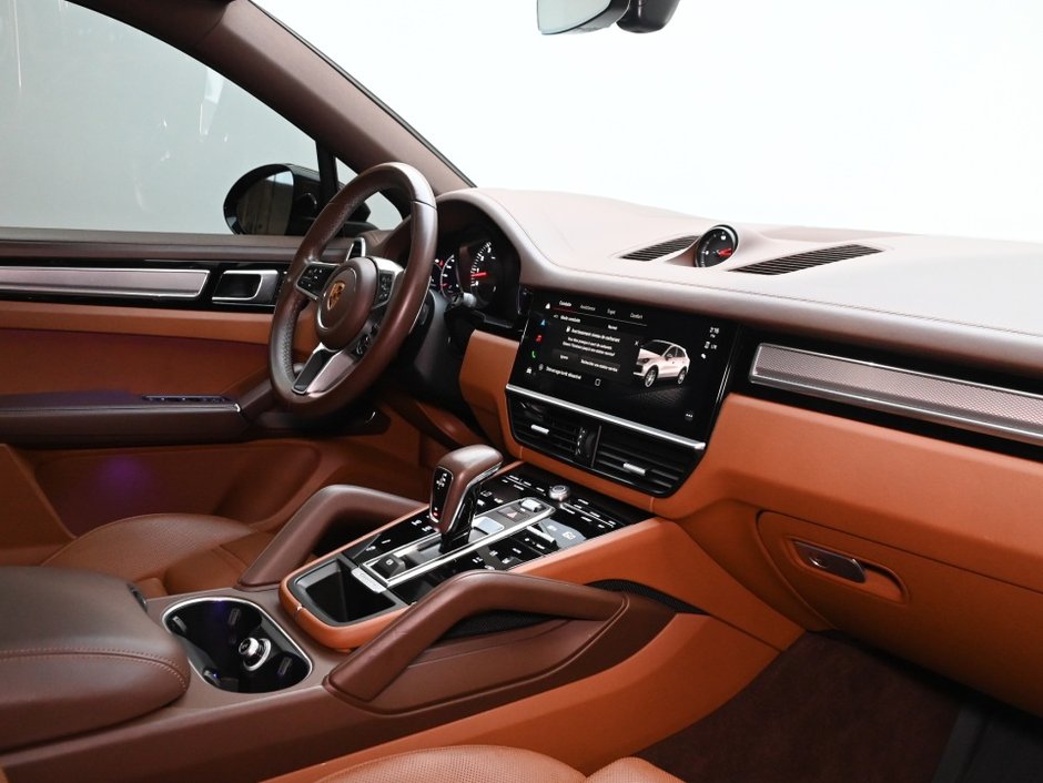 2022 Porsche Cayenne-32