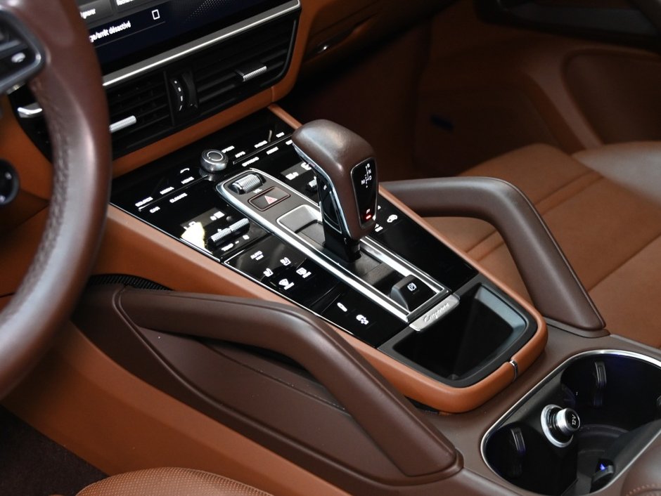 2022 Porsche Cayenne-13