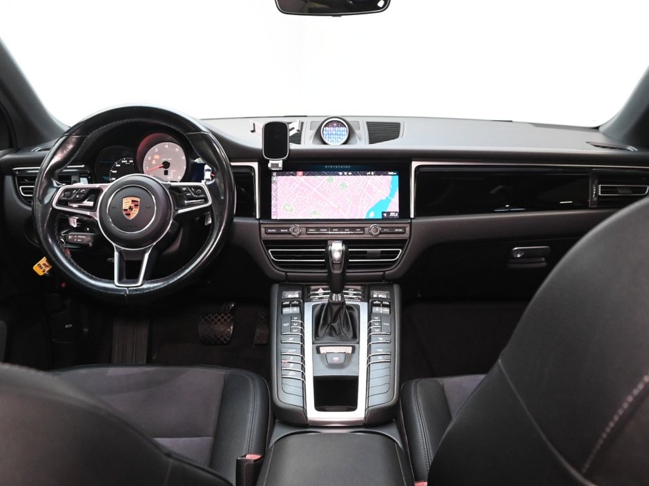 2020 Porsche Macan S-14