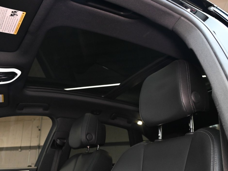 2020 Porsche Macan S-29
