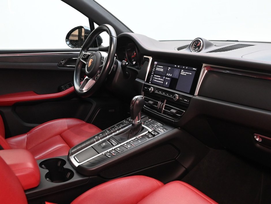 2021 Porsche Macan PREMIUM PLUS/20 INCH TURBO WHEELS/BOSE SURROUND-26