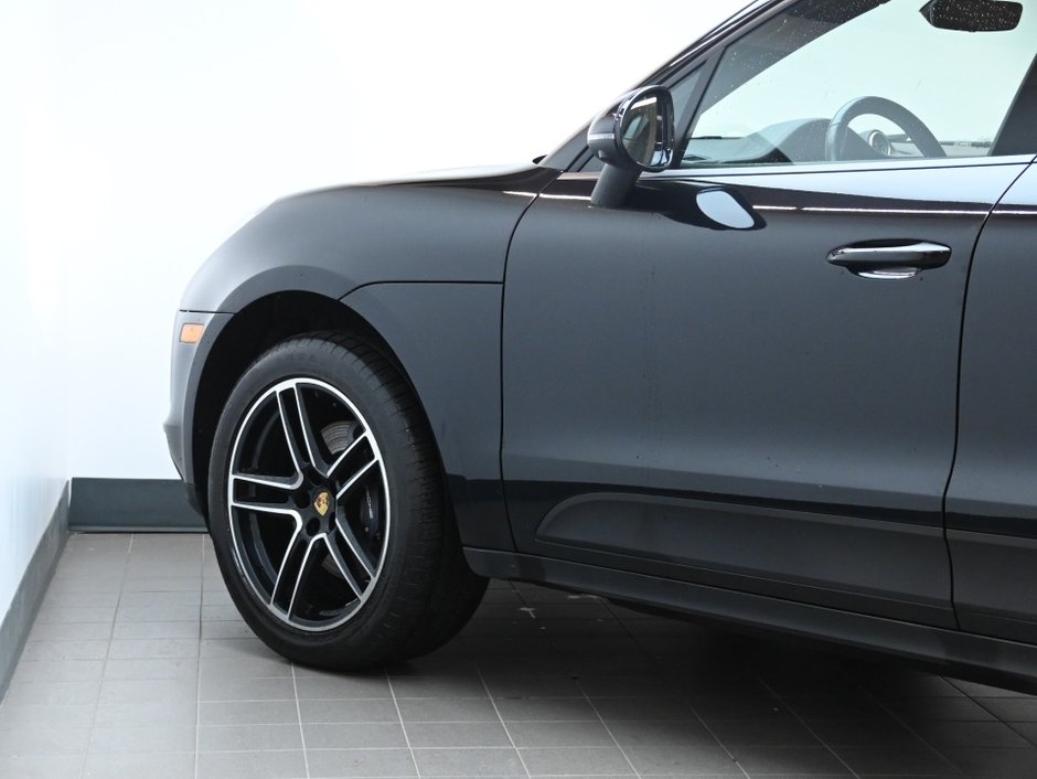 2021 Porsche Macan PREMIUM PLUS/20 INCH TURBO WHEELS/BOSE SURROUND-29