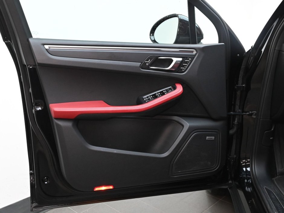 2021 Porsche Macan PREMIUM PLUS/20 INCH TURBO WHEELS/BOSE SURROUND-8