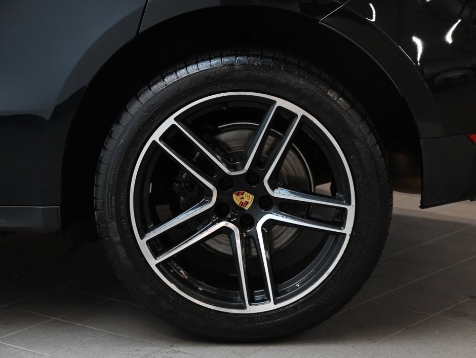 2021 Porsche Macan PREMIUM PLUS/20 INCH TURBO WHEELS/BOSE SURROUND-30