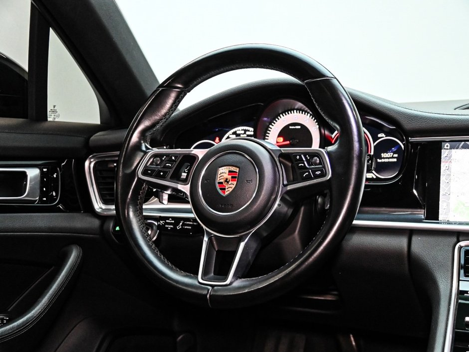 2018 Porsche Panamera 4-28