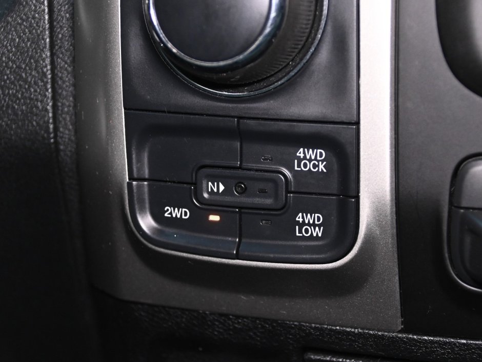 2016 Ram 1500 Outdoorsman-24