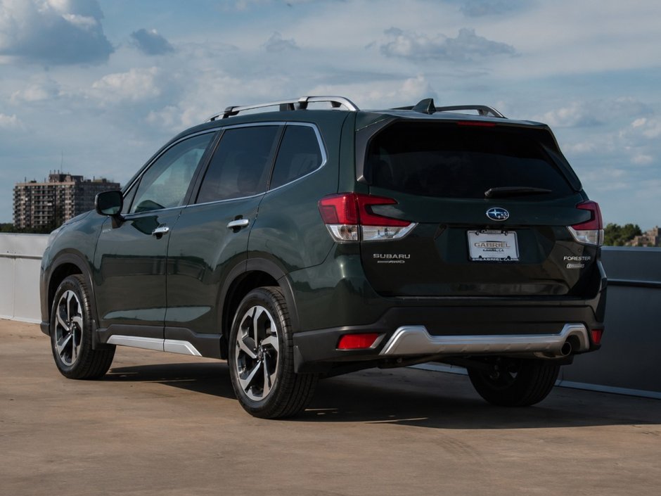 2023 Subaru Forester Premier-1