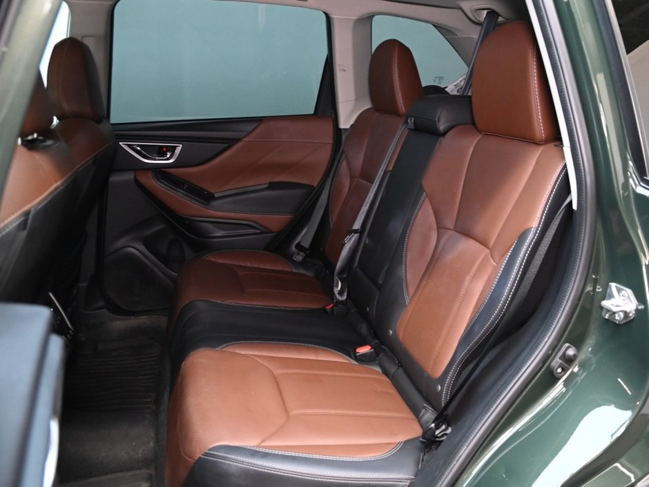 2023 Subaru Forester Premier-3