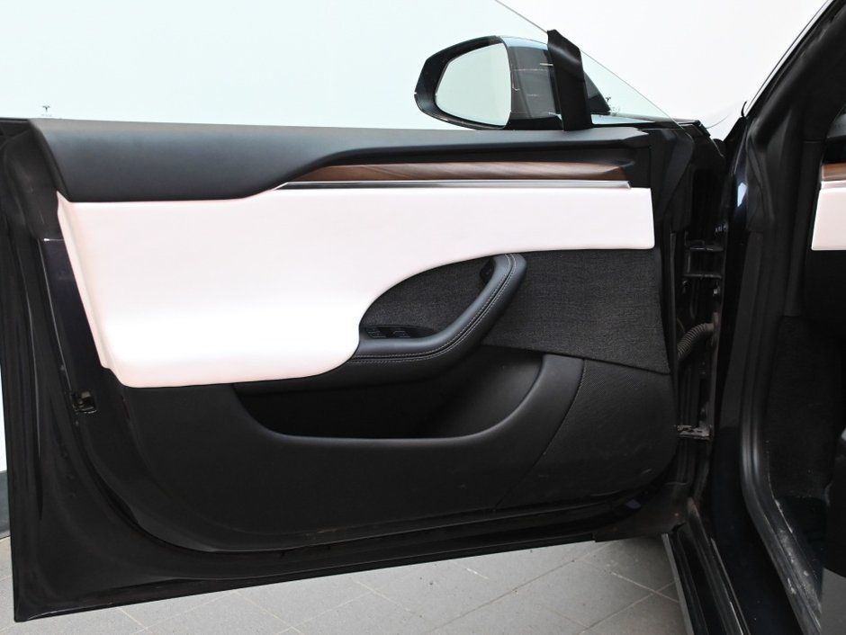 2023 Tesla Model S LONG RANGE/AUTOPILOT/YORK STEERING-8