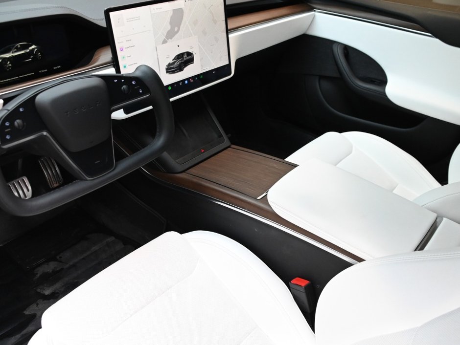 2023 Tesla Model S LONG RANGE/AUTOPILOT/YORK STEERING-11