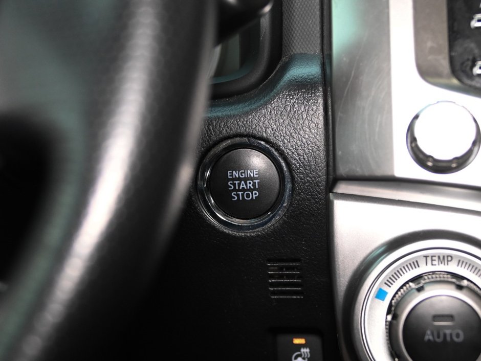 2023 Toyota 4Runner LIMITED 4WD/7 PASSENGER-23
