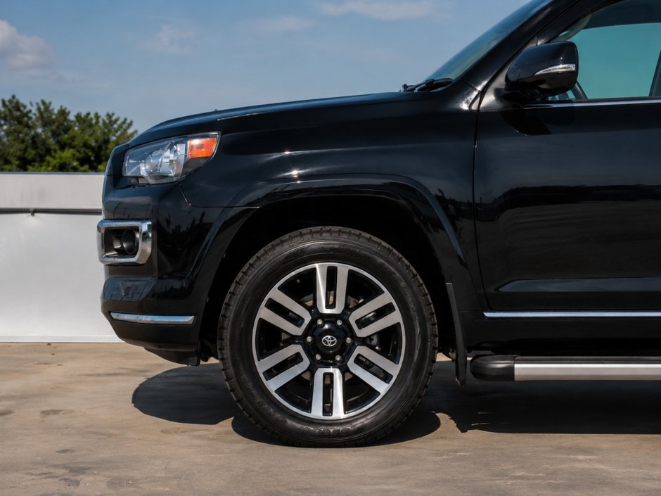 2023 Toyota 4Runner LIMITED 4WD/7 PASSENGER-8