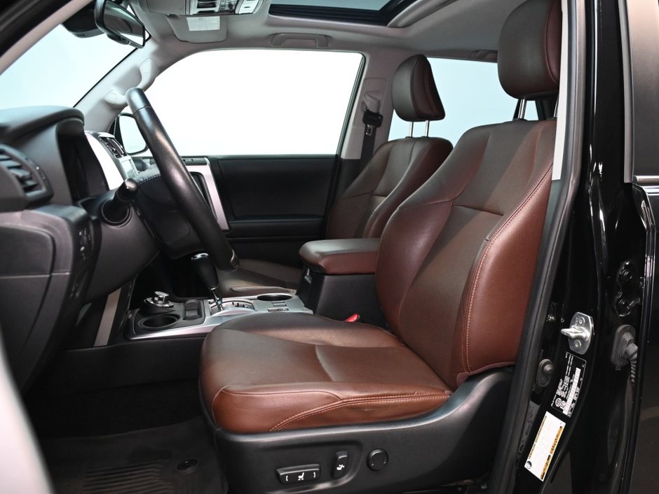 2023 Toyota 4Runner LIMITED 4WD/7 PASSENGER-12